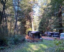 United States California Klamath vacation rental compare prices direct by owner 36419829