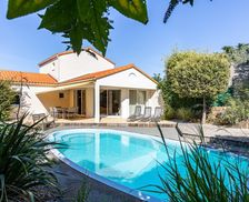 France Pays de la Loire Château-D'olonne vacation rental compare prices direct by owner 4483784