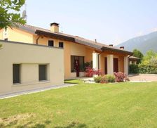 Italy Veneto Borso del Grappa vacation rental compare prices direct by owner 4963512