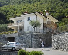 Italy Lombardy Lovere vacation rental compare prices direct by owner 4562645