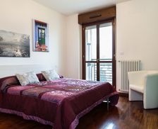 Italy Lombardia Milano vacation rental compare prices direct by owner 4603667