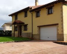Spain Cantabria Argoños vacation rental compare prices direct by owner 4032202