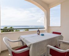 Croatia Split-Dalmatia Omis vacation rental compare prices direct by owner 4126780