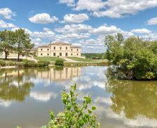 France Nouvelle-Aquitaine Petit-Palais-Et-Cornemps vacation rental compare prices direct by owner 3966980