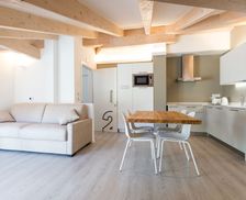Italy Trentino-Alto Adige/Südtirol Drena vacation rental compare prices direct by owner 6704624