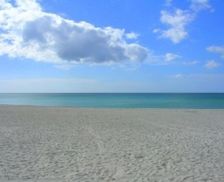 United States Florida Fort Myers Beach vacation rental compare prices direct by owner 1324675