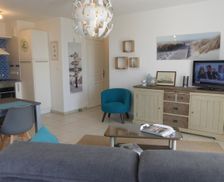 France Pays de la Loire Saint-Gilles-Croix-de-Vie vacation rental compare prices direct by owner 28880849