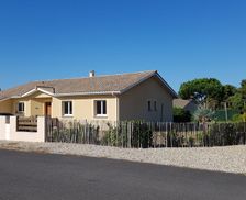 France Nouvelle-Aquitaine Vensac vacation rental compare prices direct by owner 4282031