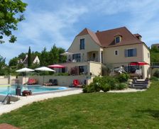 France Nouvelle-Aquitaine Saint-Julien-De-Lampon vacation rental compare prices direct by owner 3973924