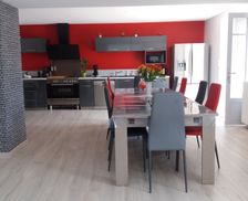 France Nouvelle-Aquitaine La Chapelle-Saint-Laurent vacation rental compare prices direct by owner 4738914