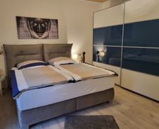 Germany SL Saarlouis vacation rental compare prices direct by owner 4897058