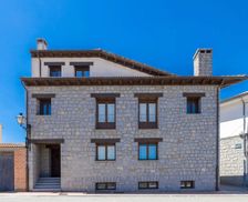 Spain Segovia Villacastín vacation rental compare prices direct by owner 4828158