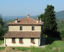 Italy Umbria Panicale vacation rental compare prices direct by owner 6771971