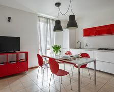 Italy Lombardia Roé vacation rental compare prices direct by owner 10981570