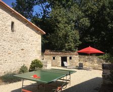 France Nouvelle-Aquitaine Azay-Le-Brûlé vacation rental compare prices direct by owner 4149519