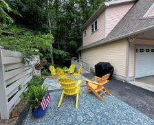 United States Michigan Lake Ann vacation rental compare prices direct by owner 2339202