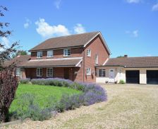 United Kingdom Norfolk Acle, Norwich vacation rental compare prices direct by owner 4923829