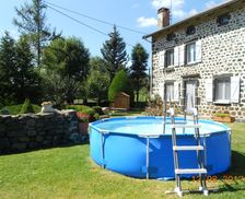 France Auvergne-Rhône-Alpes Alleyrac vacation rental compare prices direct by owner 4313195