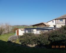 France Nouvelle-Aquitaine Villeréal vacation rental compare prices direct by owner 4121016