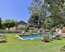 France Provence-Alpes-Côte-D’Azur Saint-Rémy-De-Provence vacation rental compare prices direct by owner 10390578