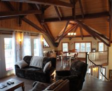 Canada Quebec Petite-Rivière-Saint-François vacation rental compare prices direct by owner 537506