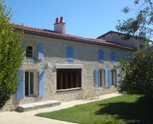 France Nouvelle-Aquitaine Saint-Pierre-D'amilly vacation rental compare prices direct by owner 5084192