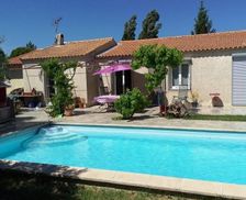 France Provence-Alpes-Côte-D’Azur Saint-Cannat vacation rental compare prices direct by owner 4622286