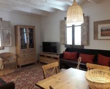 Spain CT Vilanova de Meia vacation rental compare prices direct by owner 23893047