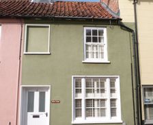 United Kingdom Norfolk Wells-next-the Sea vacation rental compare prices direct by owner 4369719