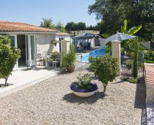 France Nouvelle-Aquitaine Saint-Séverin vacation rental compare prices direct by owner 4139138