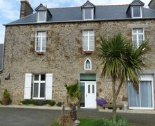 France Bretagne Saint-Broladre vacation rental compare prices direct by owner 4646706