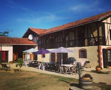 France Occitanie Lagarde-Hachan vacation rental compare prices direct by owner 4772119