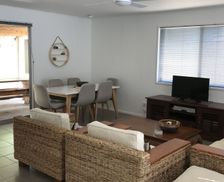 Australia QLD Coochiemudlo Island vacation rental compare prices direct by owner 6238301