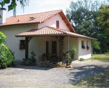 France Nouvelle-Aquitaine Unknown vacation rental compare prices direct by owner 4016343