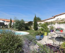 France Nouvelle-Aquitaine La Rochelle vacation rental compare prices direct by owner 4069041