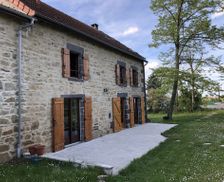 France Auvergne-Rhône-Alpes Loubeyrat vacation rental compare prices direct by owner 6575981