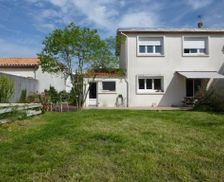 France Nouvelle-Aquitaine La Rochelle vacation rental compare prices direct by owner 23905384