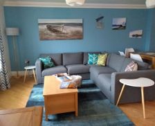 United Kingdom Wales Pwllheli vacation rental compare prices direct by owner 3922317