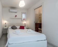 Italy Campania Ischia vacation rental compare prices direct by owner 11614759
