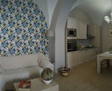 Italy Sicilia Linguaglossa vacation rental compare prices direct by owner 10331605