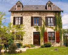 France Nouvelle-Aquitaine Saint-Mesmin vacation rental compare prices direct by owner 4011646