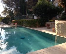 France Provence - Alpes - Cote d'Azur Chateauneuf-le-Rouge vacation rental compare prices direct by owner 4497950