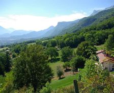 France Auvergne-Rhône-Alpes Claix vacation rental compare prices direct by owner 4523407
