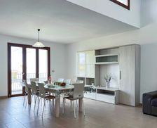 Italy Puglia Racale vacation rental compare prices direct by owner 6633199