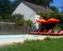France Auvergne-Rhône-Alpes Urçay vacation rental compare prices direct by owner 4490802