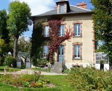 France Auvergne-Rhône-Alpes Saint-Flour vacation rental compare prices direct by owner 5006860