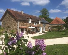 France Nouvelle-Aquitaine Chalais vacation rental compare prices direct by owner 4031757