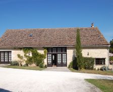 France Nouvelle-Aquitaine Saint Cernin de Labarde vacation rental compare prices direct by owner 4884609