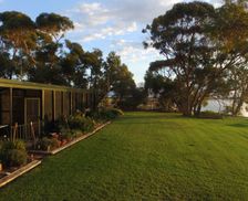 Australia VIC Gunbower vacation rental compare prices direct by owner 6774305