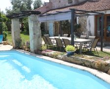 France Pays De La Loire La Chapelle-Thémer vacation rental compare prices direct by owner 3864695